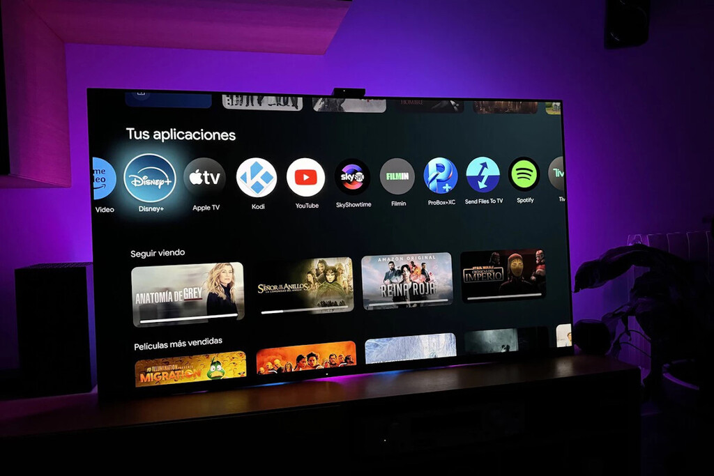 Siete aplicaciones gratis que siempre recomiendo instalar en un Smart TV con Google TV