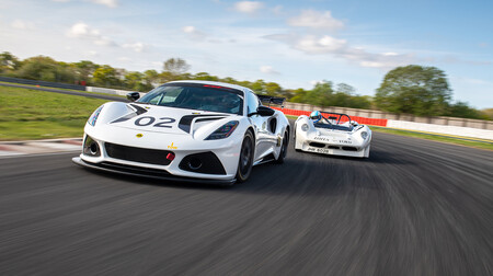 Lotus Emira GT4 2022