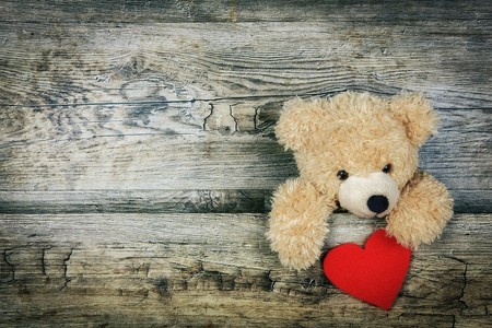 Cómo enseñarle a tu hijo qué es el amor del bueno, el que le hará feliz