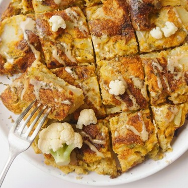 Tortilla de coliflor, receta fácil y  'low carb' para triunfar cuidándose