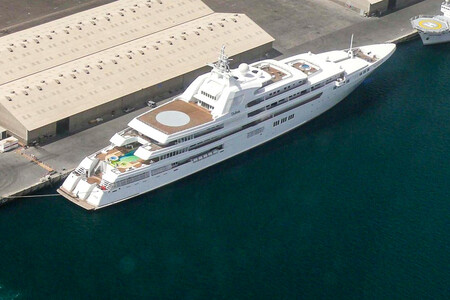 Yacht Dubai On 8 May 2008