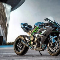 La Kawasaki Ninja H2R no estaba muerta. El mito japonés regresa por sorpresa con 326 CV y más vida que nunca