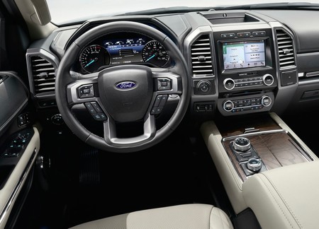 Ford Expedition 2018 3