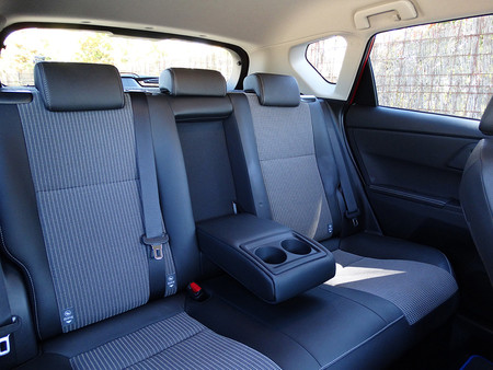 Prueba Toyota Auris Hybrid 2016 Interiores