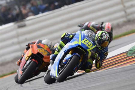 Andrea Iannone Sachsering 2017005