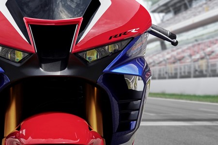El WSBK pone coto a la aerodinámica: alerones activos sí, pero los llevan las motos de calle