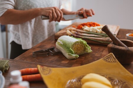 Así es como preparar tu comida en casa te ayuda a bajar tu porcentaje de grasa