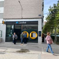 Una caída en el sistema de Redsys ha colapsado el sistema de pagos en España: desde Bizum hasta los datáfonos y cajeros