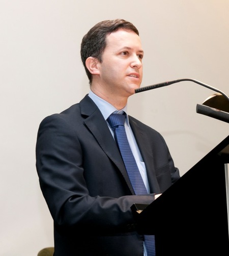 Dr. Ignacio Sánchez-Carpintero, especialista en dermatología infantil: "la edad para tratar los angiomas es muy importante"