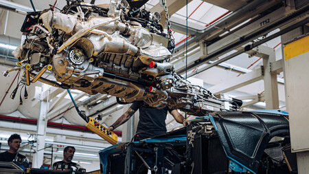 Lamborghini Aventador Final 2