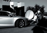 Audi R8 + Karl Lagerfeld = calendario exclusivo para propietarios