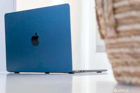 これは M2 MacBook Air ですが、M3 も同じです