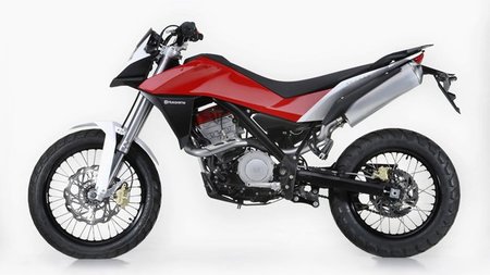 Husqvarna Concept Strada, polivalencia y entretenimiento para 2012