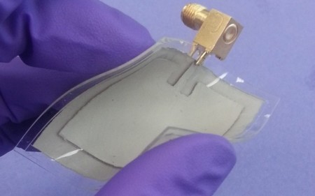 Así podrían ser las antenas integradas en la ropa del futuro