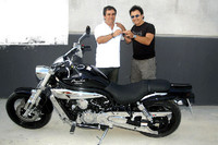 Chimo Bayo se compra una Hyosung !X-ta si!