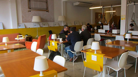 Trabajar desde casa, coworking o alquiler de despacho ¿Qué es mejor para el autónomo?
