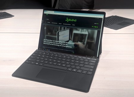 Microsoft bloquea Windows 10 2004 para que no llegue a equipos con módems LTE: un fallo al salir de hibernación es el responsable