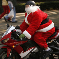 Si Papá Noel repartiera los regalos en moto en vez de en trineo tardaría ¡640 años! 