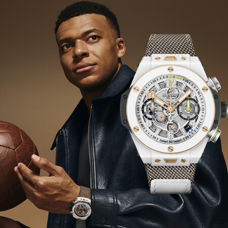 Kyliam Mbappe Sella Su Historia De Una Decada Imparable Convertida En Oro Ceramica Y Precision Suiza En Una Pieza De Relojeria Que Es Puro Lujo