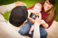 Tienes la herramienta para detectar un retinoblastoma en tu hijo: el flash de la cámara de fotos 