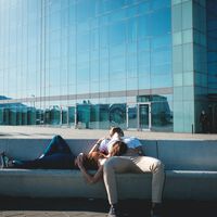 Las parejas tradicionales siempre han aspirado a vivir bajo el mismo techo. La LAT creen que es un enorme error