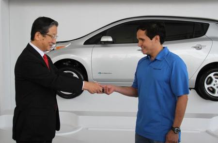 ¡Nissan Mexicana entrega su primer LEAF en México!
