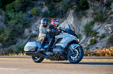 La Honda Gold Wing se actualiza con un nuevo sistema de audio pero ni rastro de los radares delantero y trasero