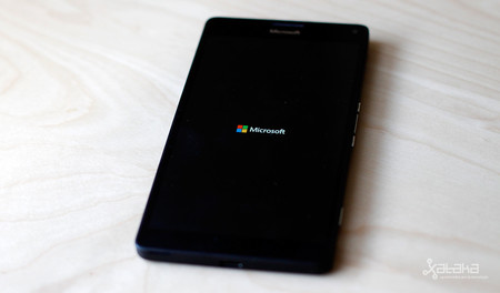 Un Lumia 950 mucho más completo que el presentado y con stylus se deja ver en un vídeo filtrado