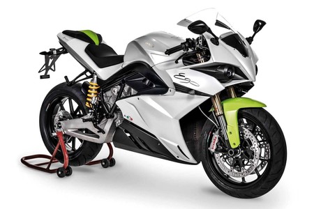 Las eléctricas llegarán a MotoGP en 2019 con la Energica Ego como moto única de la categoría MotoE
