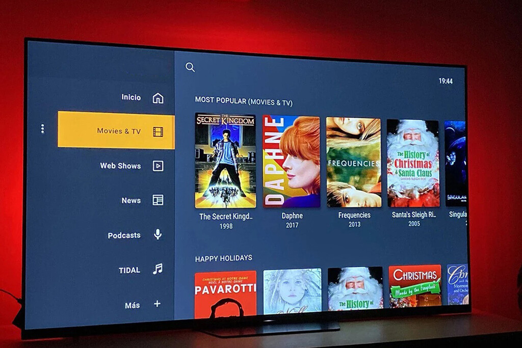 Más de 300 canales y miles de películas gratis. Esta app planta cara a Netflix y compañía para conquistar tu Smart TV