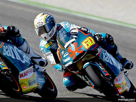 gp125_julian-simon-el-mas-rapido-del-viernes-en-valencia.jpg
