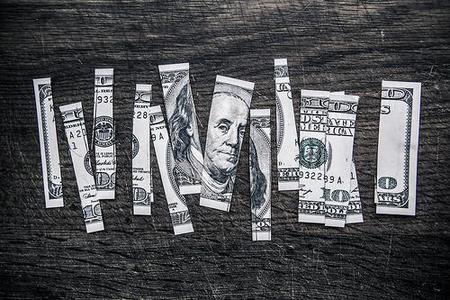Estafas con las devoluciones de la renta que ocurren por hacer las cosas mal en los bancos