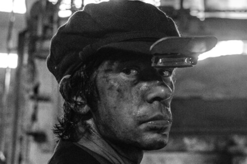 Basada en hechos reales y recién estrenada en streaming, esta película aspira a convertirse en una épica balada punk: ‘Limónov’