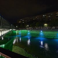 Madrid ha convertido el Manzanares en una nueva atracción turística con leds. Los vecinos tienen algo que decir