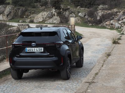 Puede que los híbridos ligeros inunden el mercado, pero están a años luz del rendimiento híbrido eléctrico 