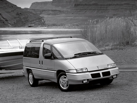 Pontiac Trans Sport 1989