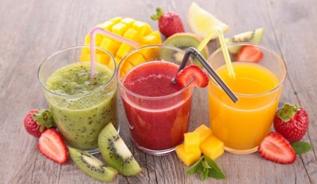 Las mejores bebidas para hidratarte este verano