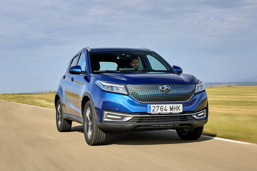 Probamos el Seres 3, un nuevo SUV eléctrico chino que no pretende convencer por barato, sino por equipamiento y garantía