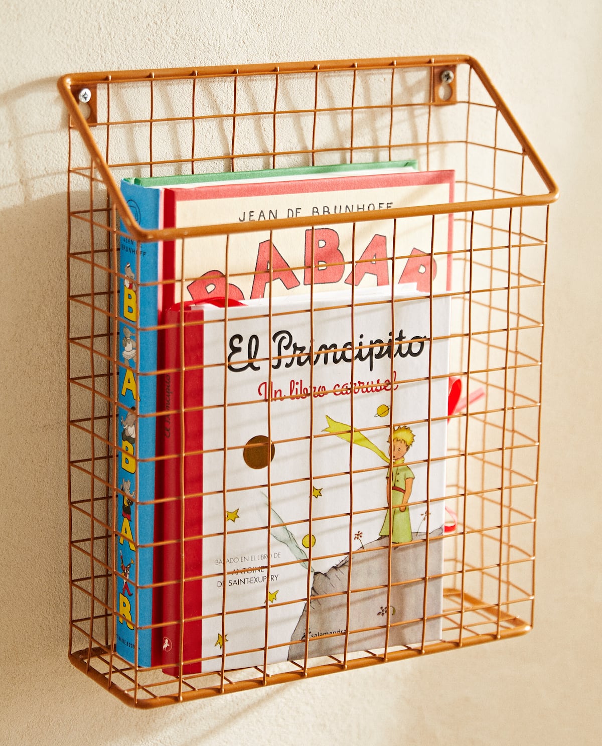 ESTANTE DE METAL PARED