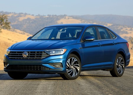 Profeco lanza alerta por fallas en algunos modelos de Volkswagen y de Audi, Jetta, Golf y Tiguan incluidos