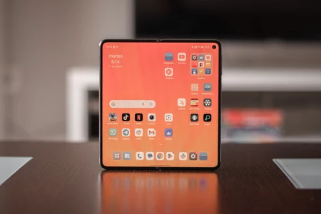 OnePlus 内部画面を開きます。ここでは、アスペクト比の点では実質的にすべて同じです。