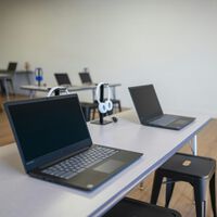 Bill Gates va a donar 400 millones de dólares a las escuelas de medio mundo: es un regalo envenenado por un motivo