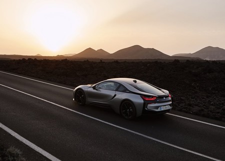 Bmw I8 Coupe 2019 1280 0b