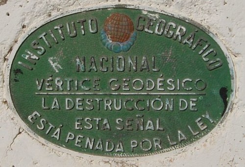 Localizando vértices geodésicos para dibujar un mapa viajero diferente