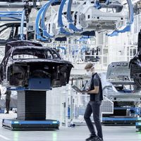 Mercedes-Benz presume de su nueva y avanzada fábrica donde producirá el Clase S y los futuros EQS y Mercedes-Maybach S