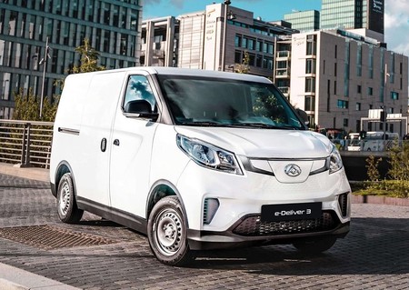 La furgoneta eléctrica Maxus e-DELIVER 3 y sus 342 km de autonomía llega para batir a Peugeot y a Citroën