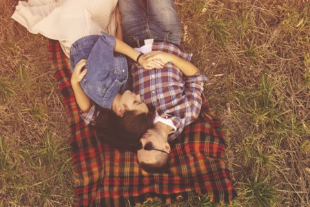 Irnos a vivir junto a nuestra pareja: ¿hemos sopesado todos los pros y los contras?