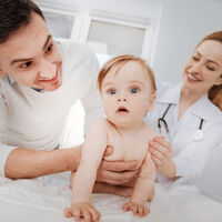 Algunas cosas que los pediatras pensamos en la consulta pero no decimos a los padres (o sí) 