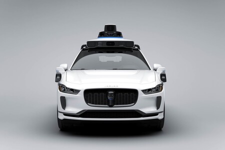 Tesla no es rival para Waymo en conducción autónoma, según el CEO de Waymo