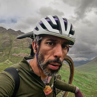 Tras 18.000 km y 64 días, un ciclista estaba rozando una gesta histórica. El problema es que la meta estaba en Rusia 